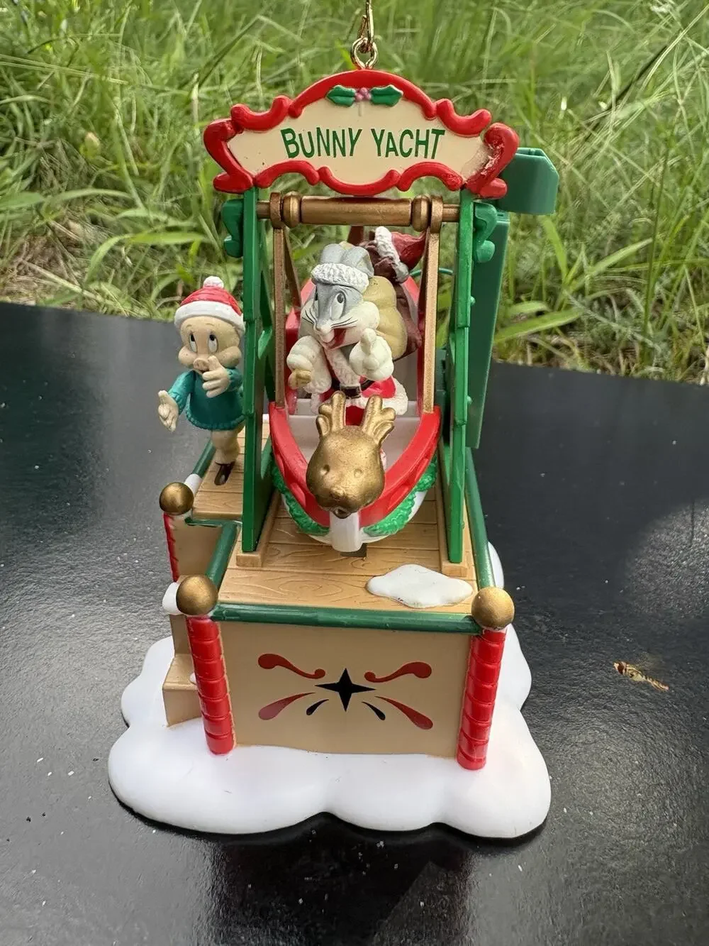 Vintage 1997 Warner Bros Bunny Yaht Looney Tunes Solar Christmas Ornament